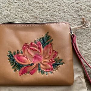 Patricia Nash wristlet
